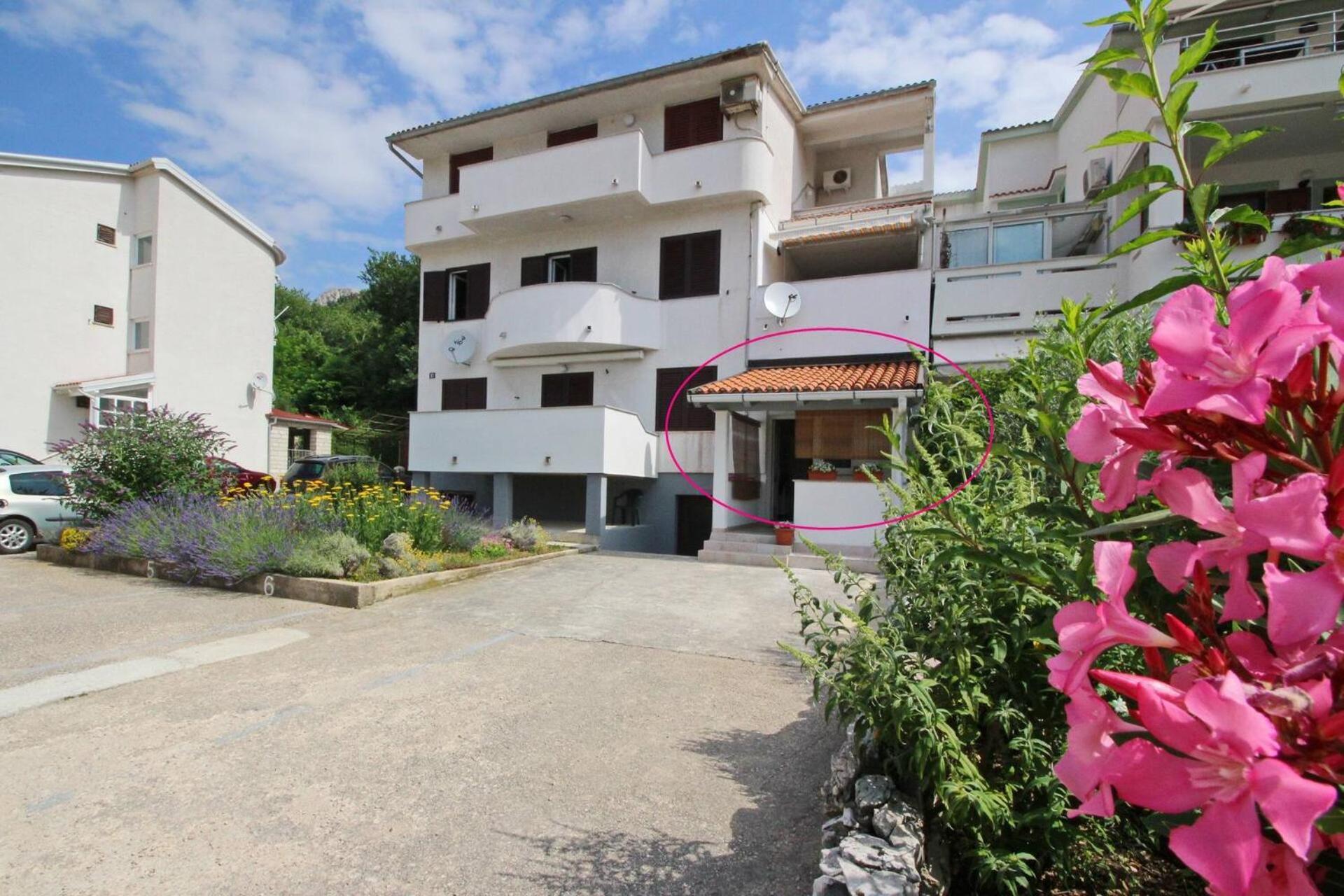 באסקה Apartments Karamarko מראה חיצוני תמונה